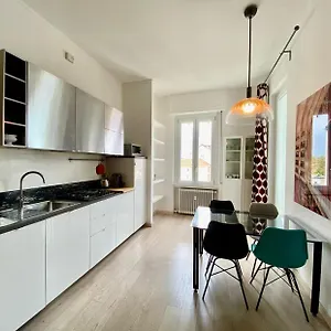 https://piazzale-susa-bright-flat-con-veranda.italymilanhotels.net